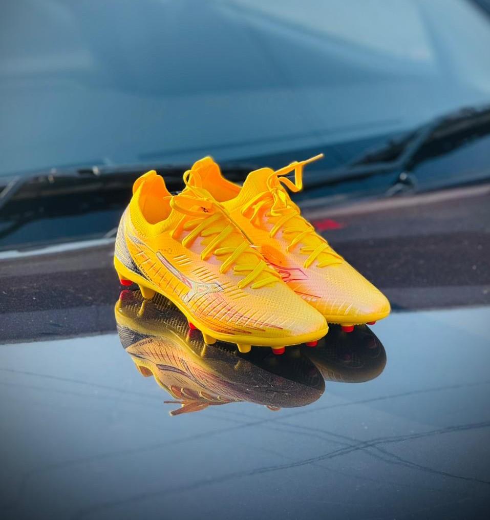 Striker Yellow